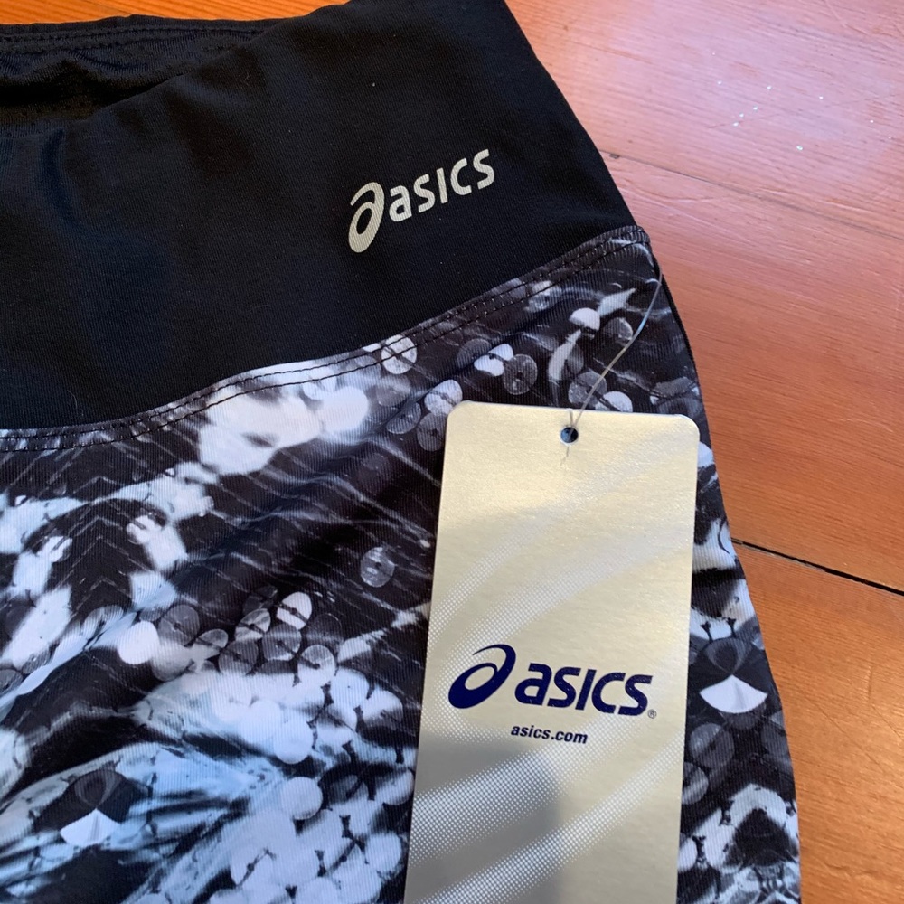 ASICS Workout Capris - Picture 2 of 5